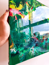 Load image into Gallery viewer, Resin art in color green
